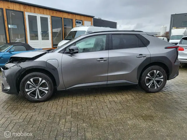 Toyota bZ4X Dynamic 73 kWh 2023 Elektrisch 16