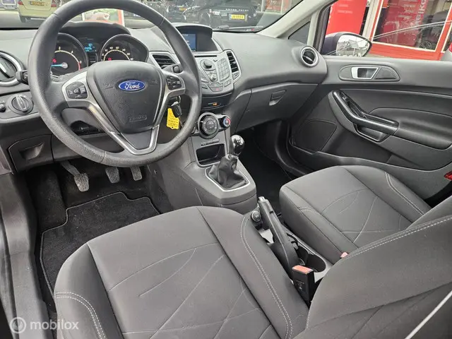 Ford Fiesta 1.6 TDCi Lease Style 2014 Diesel 11