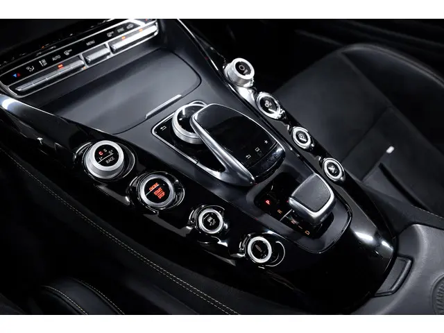 Mercedes-Benz AMG GT 4.0 S 2015 Benzine 23