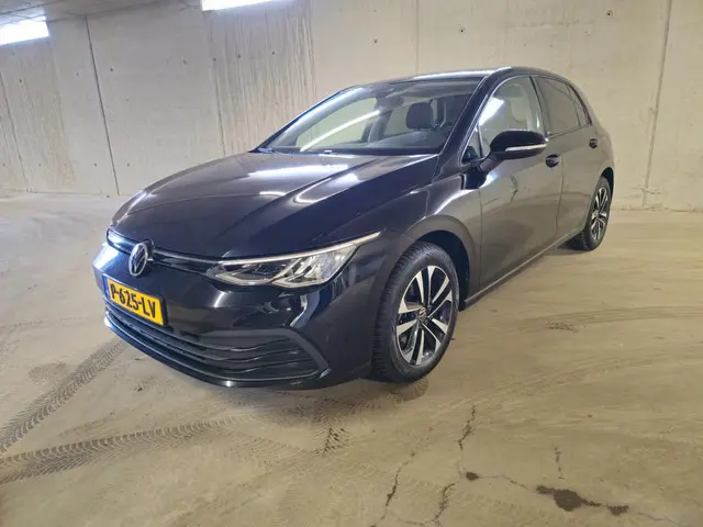 Volkswagen Golf 1.0 TSI Life Business 2021 Benzine 2