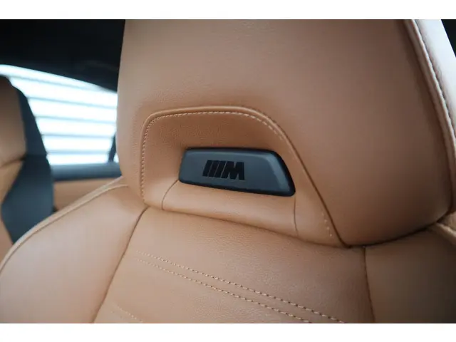 BMW 3 Serie M-Sport 2022 Hybride Benzine 12