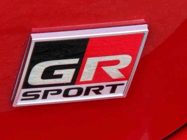 Toyota Yaris 1.5 Hybrid GR Sport 2022 Hybride Benzine 7