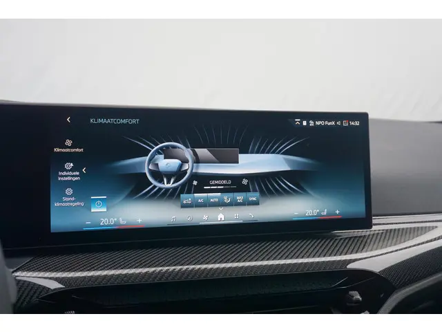 BMW 3 Serie Touring 330e 2024 Hybride Benzine 27
