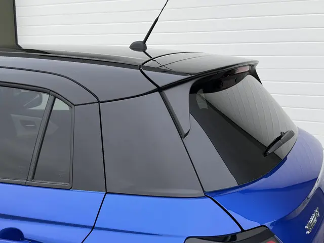 Suzuki Swift 1.2 Select Smart Hybrid 2025 Benzine 24