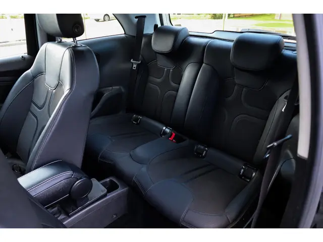 Opel ADAM 1.4 Ecoflex Start/stop 100PK 2015 2015 Benzine 12
