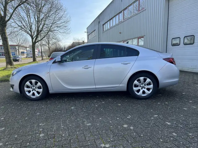 Opel Insignia 2