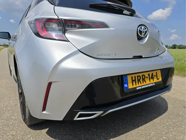 Toyota Corolla 1.8 Hybrid GR-Sport 2022 Hybride Benzine 4
