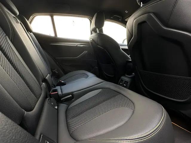 BMW X2 SDrive20i M-Sport High Executive 2020 Benzine 21
