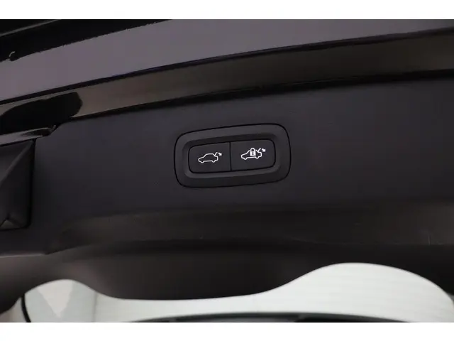 Lynk & Co 01 1.5 2023 Hybride Benzine 14