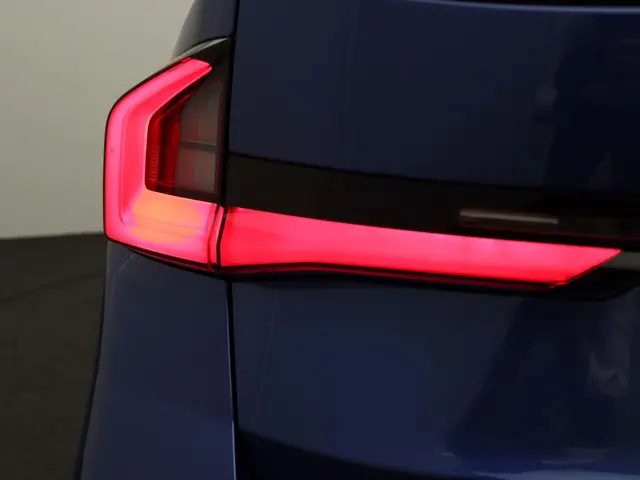 BMW X1 xDrive25e 2025 Hybride Benzine 10