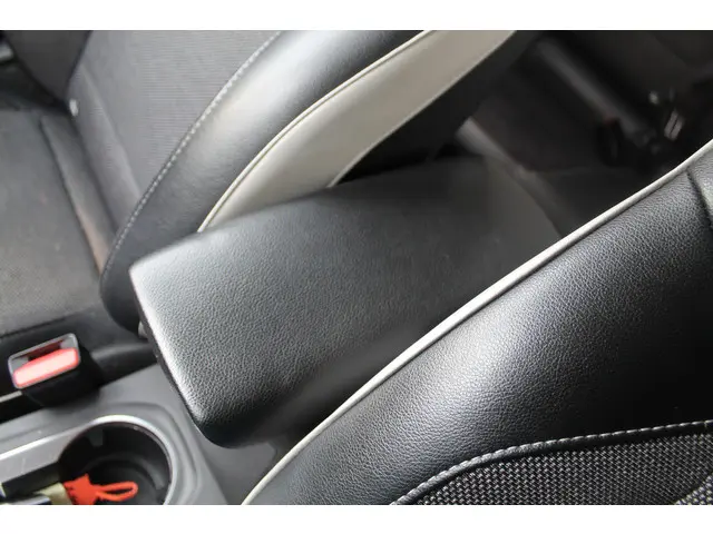 Renault Captur 1.0 TCe 100 Intens//Ecc//Navi!! 2020 Benzine 19