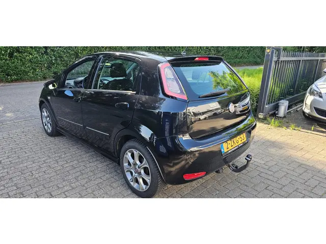 Fiat Punto Evo 0.9 TwinAir Street 2015 Benzine 2
