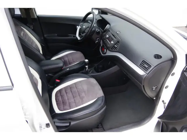 Kia Picanto 1.0 CVVT DynamicLine 2016 Benzine 17