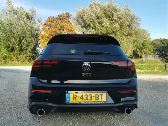 Volkswagen Golf 2.0 TSI GTI 2021 Benzine 6