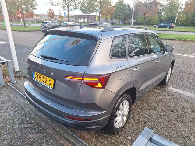 Škoda Karoq 1.0 TSI Ambition 2023 Benzine 4