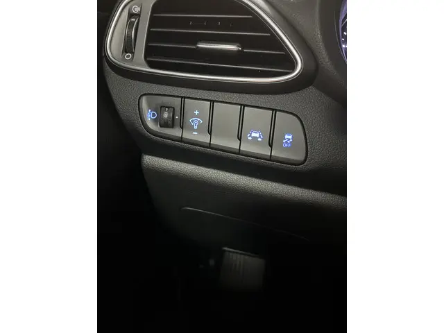 Hyundai i30 Wagon 1.0 T-GDI Comfort 2017 Benzine 27