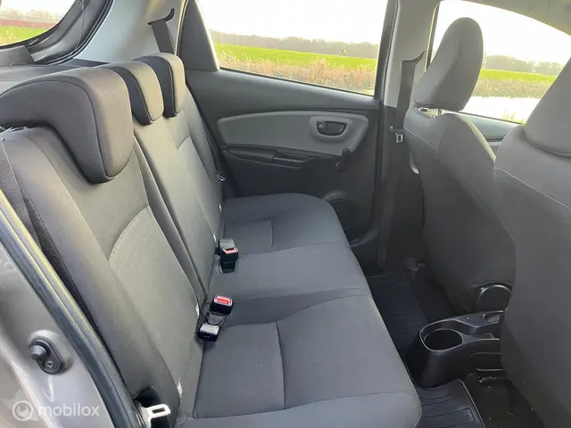 Toyota Yaris 1.5 VVT-i Bi-Tone 2017 Benzine 14