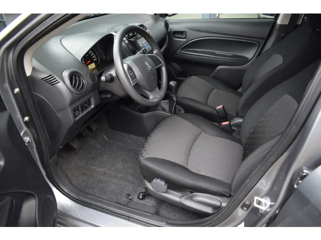 Mitsubishi Space Star 1.2i-12V ISG Connect+ 2023 Benzine 4