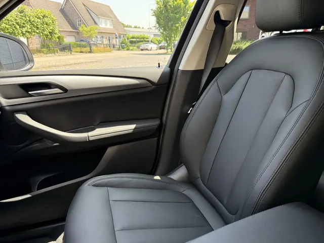 BMW X3 xDrive30e Executive 24372km 2021 Hybride Benzine 31