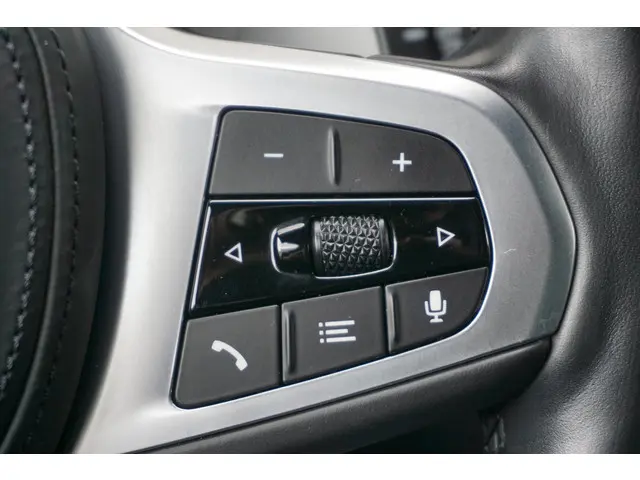BMW 3 Serie Touring 320i 2021 Benzine 28