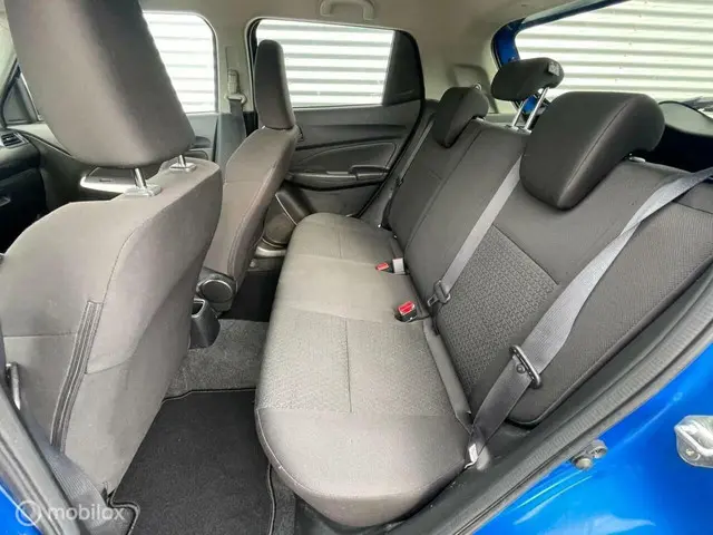 Suzuki Swift 1.0 liter | AUT | Carplay | Airco 2017 Benzine 18