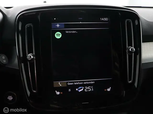 Volvo XC40 1.5 T3 Mom |Cam| stoelverw 2018 Benzine 30