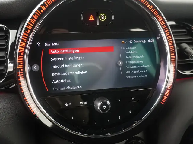 MINI 3-Deurs Cooper 2022 Benzine 16