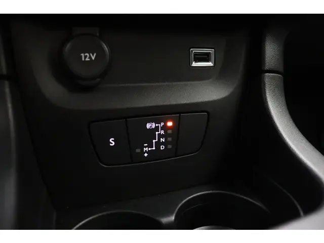 Citroën C3 1.2 PureTech Max 2024 Benzine 21