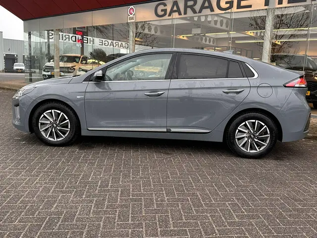 Hyundai IONIQ 2