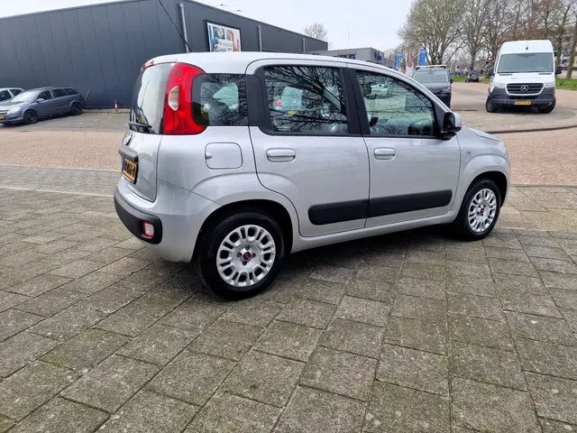 Fiat Panda 0.9 TwinAir Lounge 2017 Benzine 9