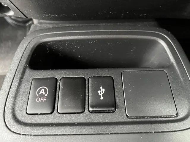 Mitsubishi Space Star 1.2 Connect+ 2023 Benzine 12