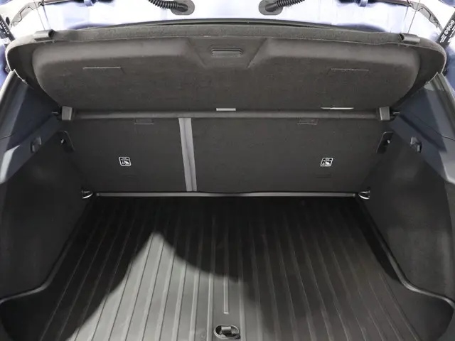 Lynk & Co 02 More 66 kWh 2025 Elektrisch 13
