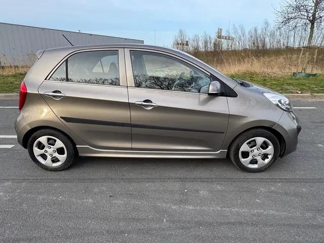 Kia Picanto 1.2 CVVT ExecutiveLine / AIRCO / NAP 2014 Benzine 5