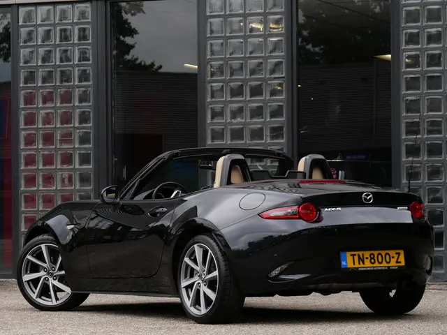 Mazda MX-5 1.5 CHAIRO/ LEER/ BOSE/ 18INCH/ DAB/ 2018 Benzine 19