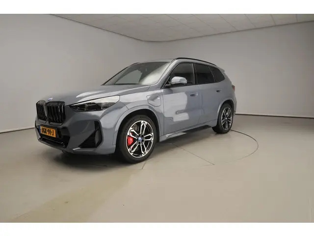 BMW X1 xDrive25e 2025 Hybride Benzine 51