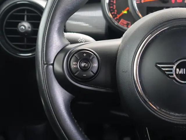 MINI Cooper 1.5 2019 Benzine 12