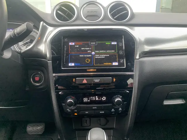 Suzuki Vitara 1.5 Hybrid Style 2024 Hybride Benzine 10