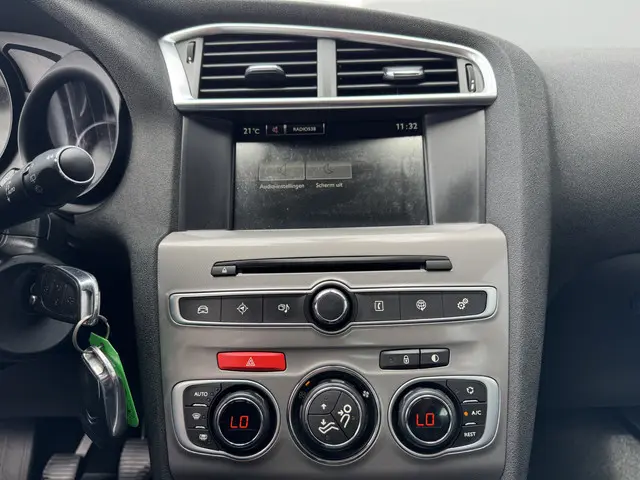 Citroën C4 1.2 PureTech Feel Collection 2015 Benzine 32