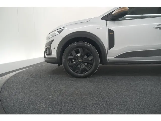 Dacia Sandero Stepway TCe 90 Extreme 2024 Benzine 16