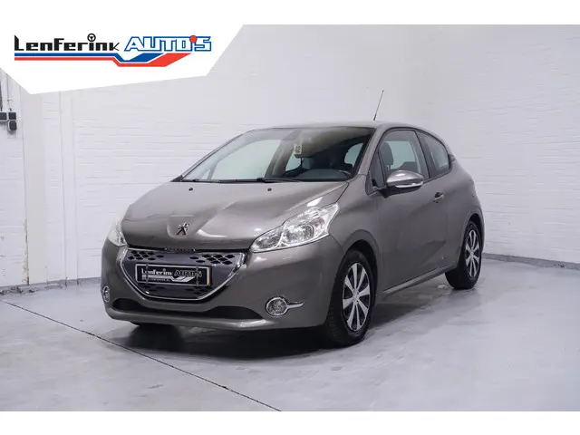 Peugeot 208 1.4 e-HDi Active 2013 Diesel