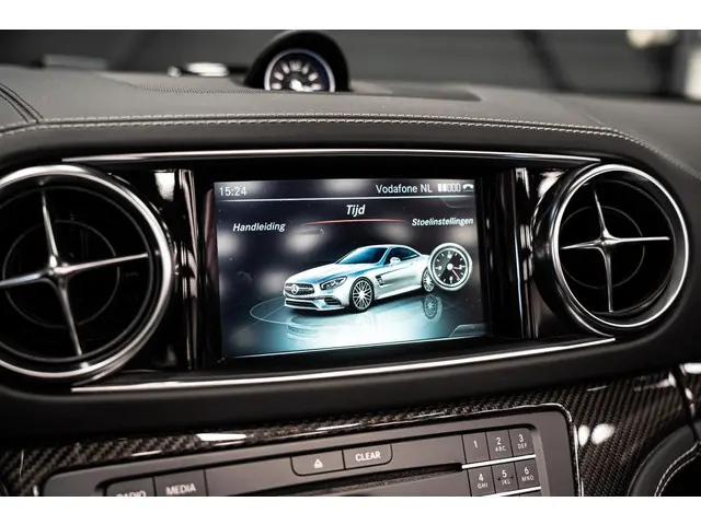 Mercedes-Benz SL AMG 63 2017 Benzine 29