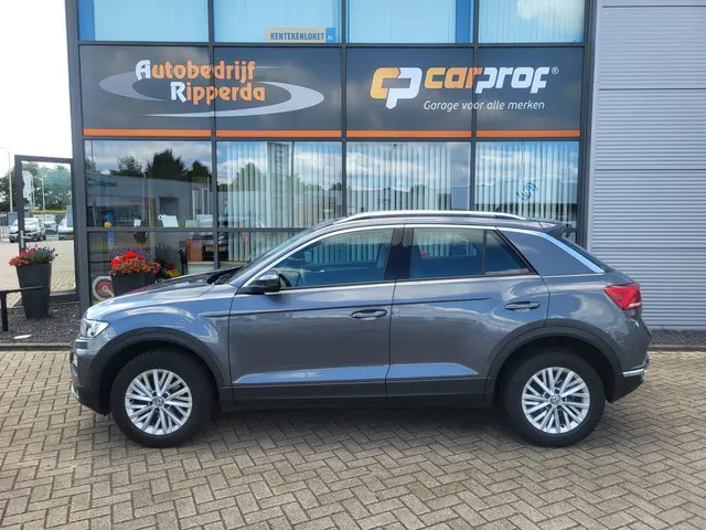 Volkswagen T-Roc 1.5 TSI Style Business 2020 Benzine