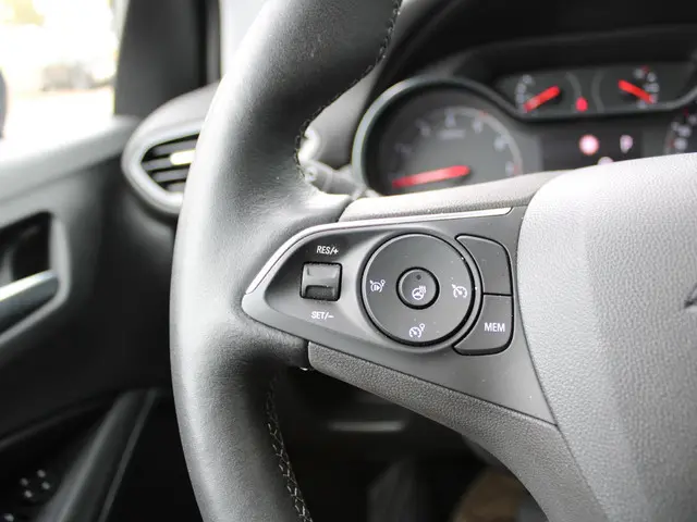 Opel Crossland 1.2 Turbo Elegance 2024 Benzine 22