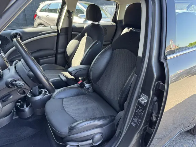 MINI Countryman Mini 1.6 Cooper Edition 2012 Benzine 9
