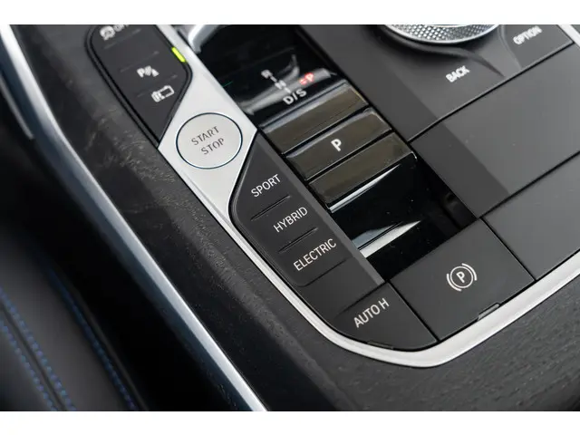 BMW 3 Serie Touring 320e 2024 Hybride Benzine 41
