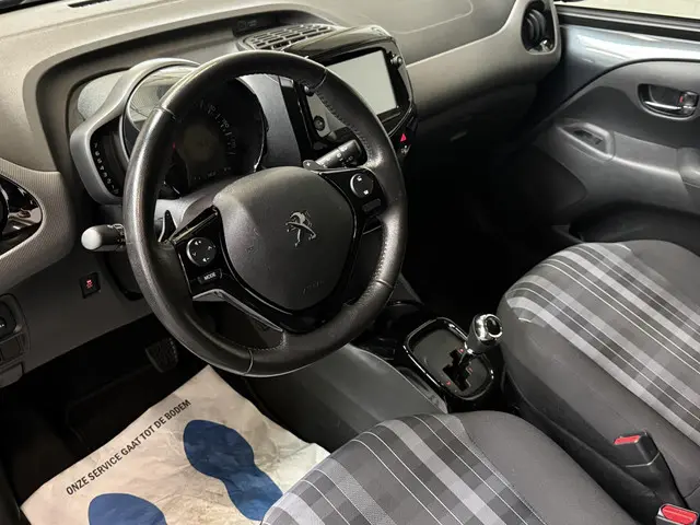 Peugeot 108 1.0 e-VTi Allure 2018 Benzine 12