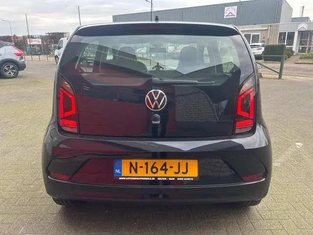 Volkswagen up! 1.0 2021 Benzine 6
