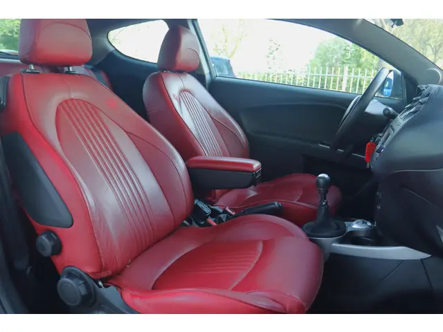 Alfa Romeo MiTo 0.9 TWINAIR ESCLUSIVO 2014 Benzine 12