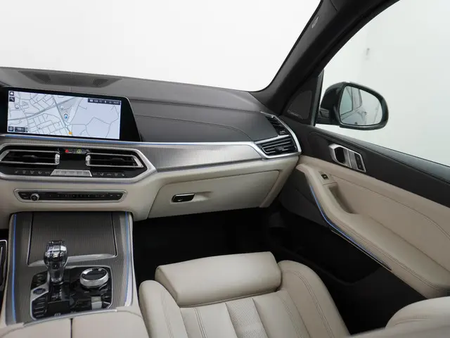BMW X5 xDrive45e High Executive 2022 Hybride Benzine 29