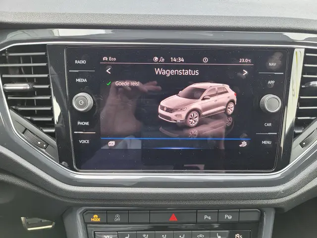 Volkswagen T-Roc 1.5 TSI Sport 2020 Benzine 38